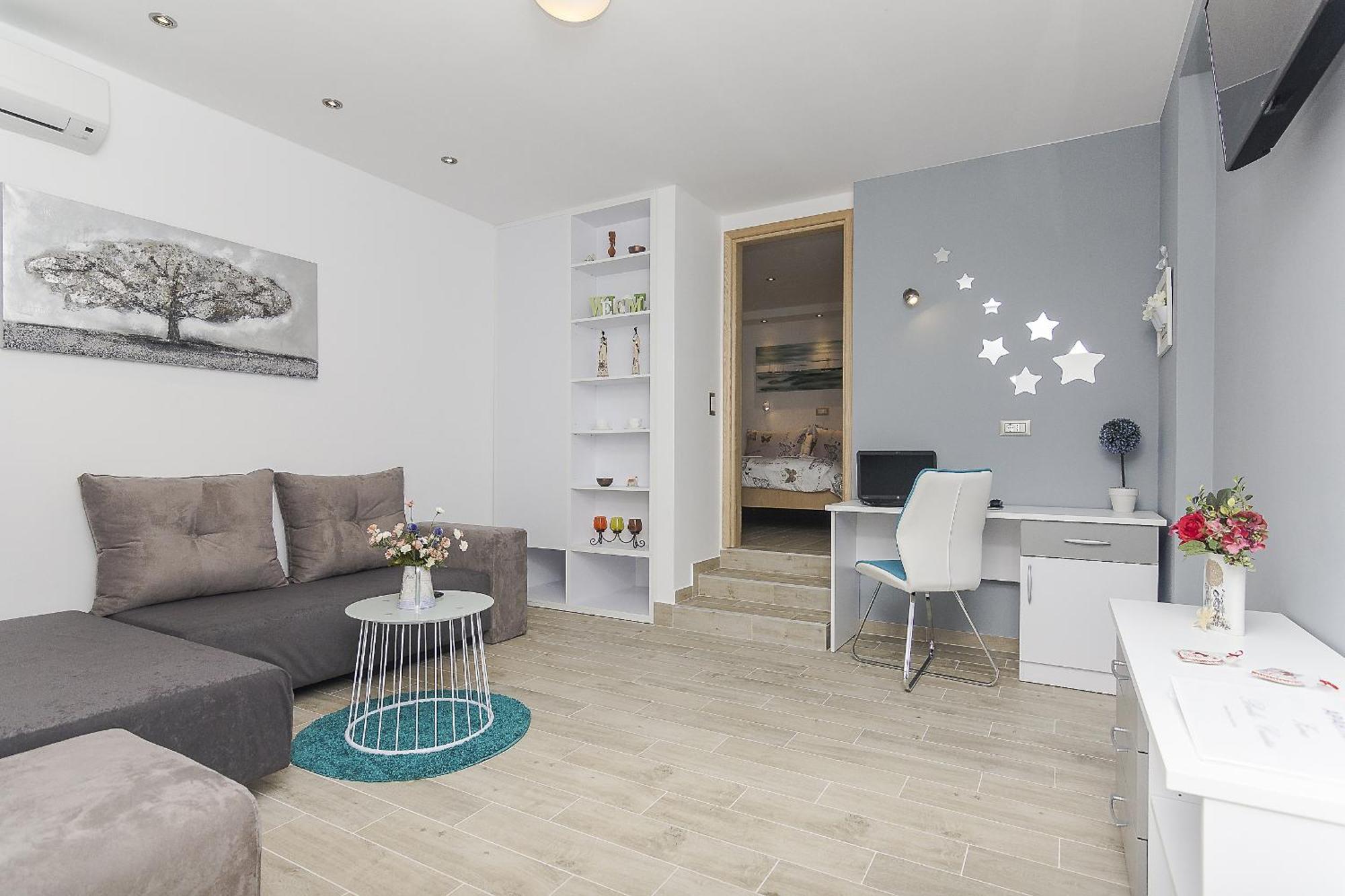 Apartments With A Parking Space Brela, Makarska - 11687 Habitación foto