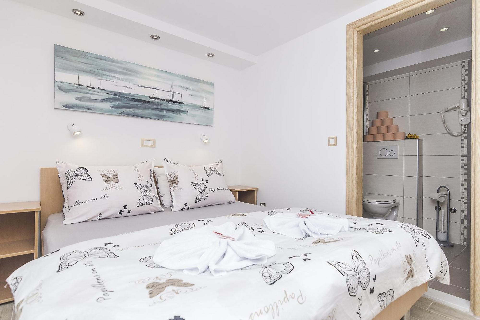 Apartments With A Parking Space Brela, Makarska - 11687 Habitación foto